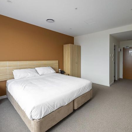 Manha Hotel Auckland Airport Extérieur photo