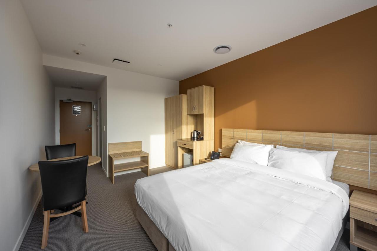 Manha Hotel Auckland Airport Extérieur photo