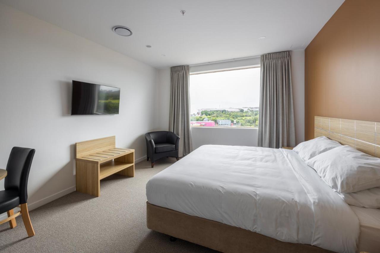 Manha Hotel Auckland Airport Extérieur photo