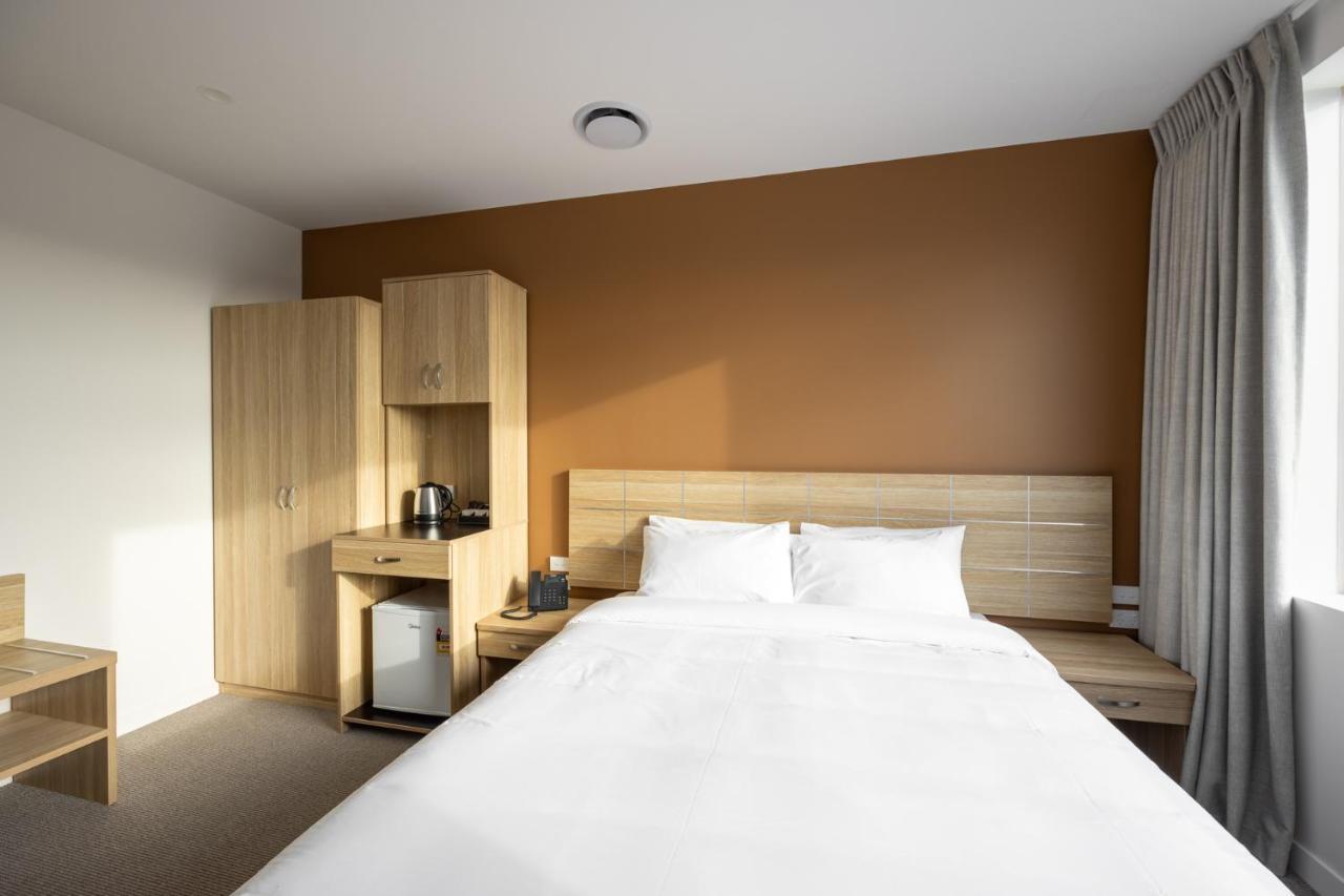 Manha Hotel Auckland Airport Extérieur photo