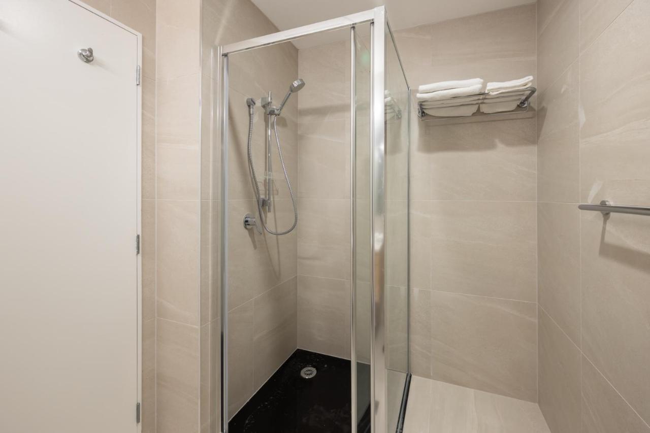 Manha Hotel Auckland Airport Extérieur photo