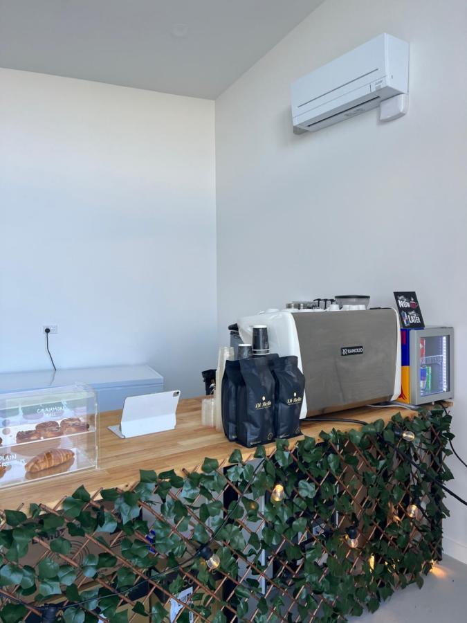 Manha Hotel Auckland Airport Extérieur photo