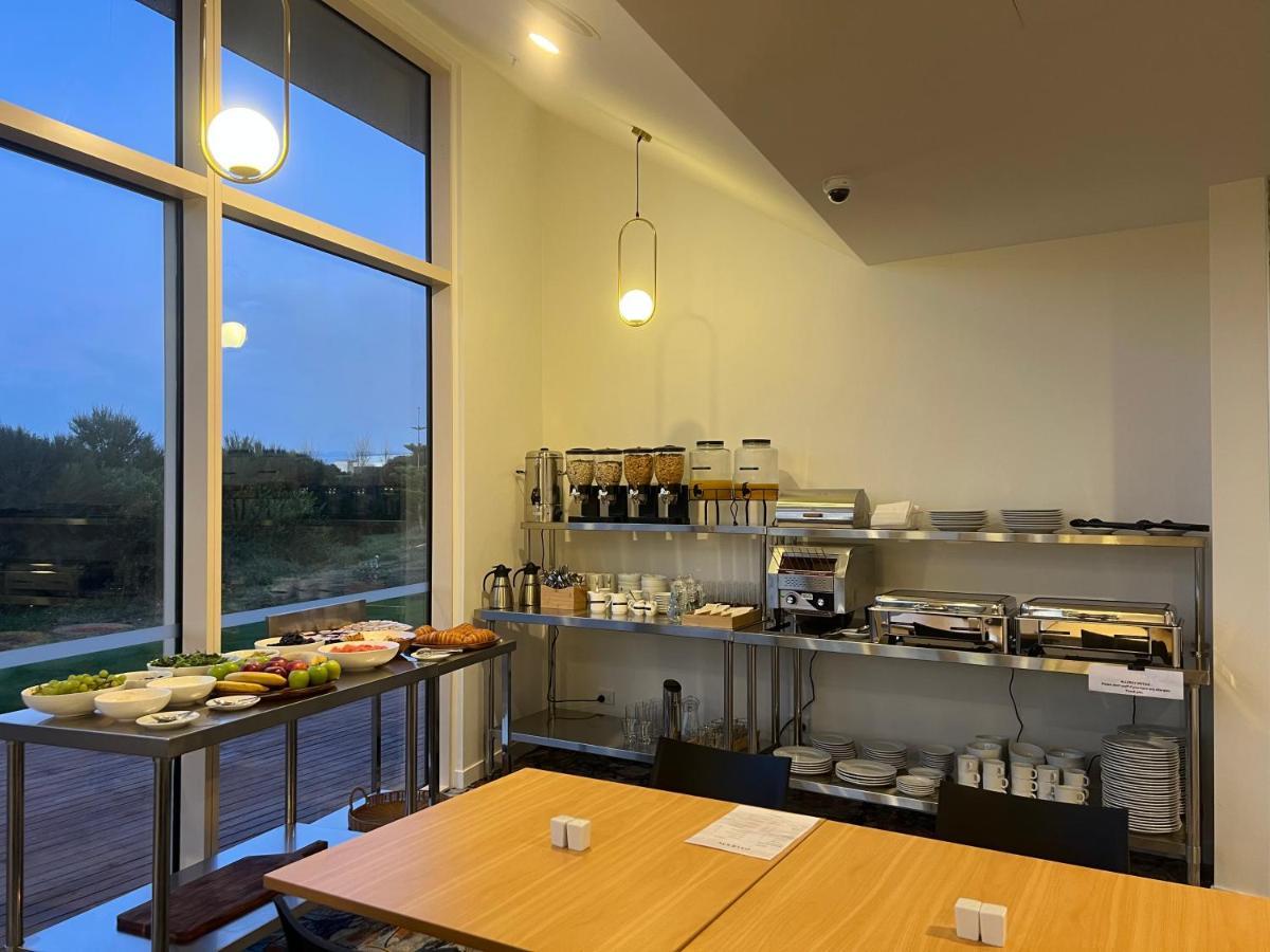 Manha Hotel Auckland Airport Extérieur photo