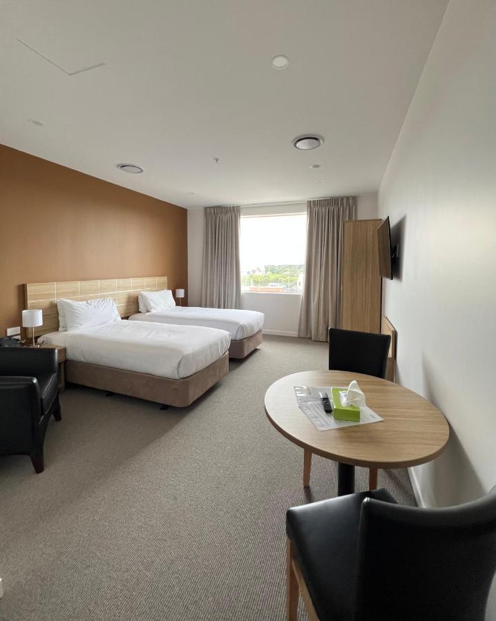 Manha Hotel Auckland Airport Extérieur photo